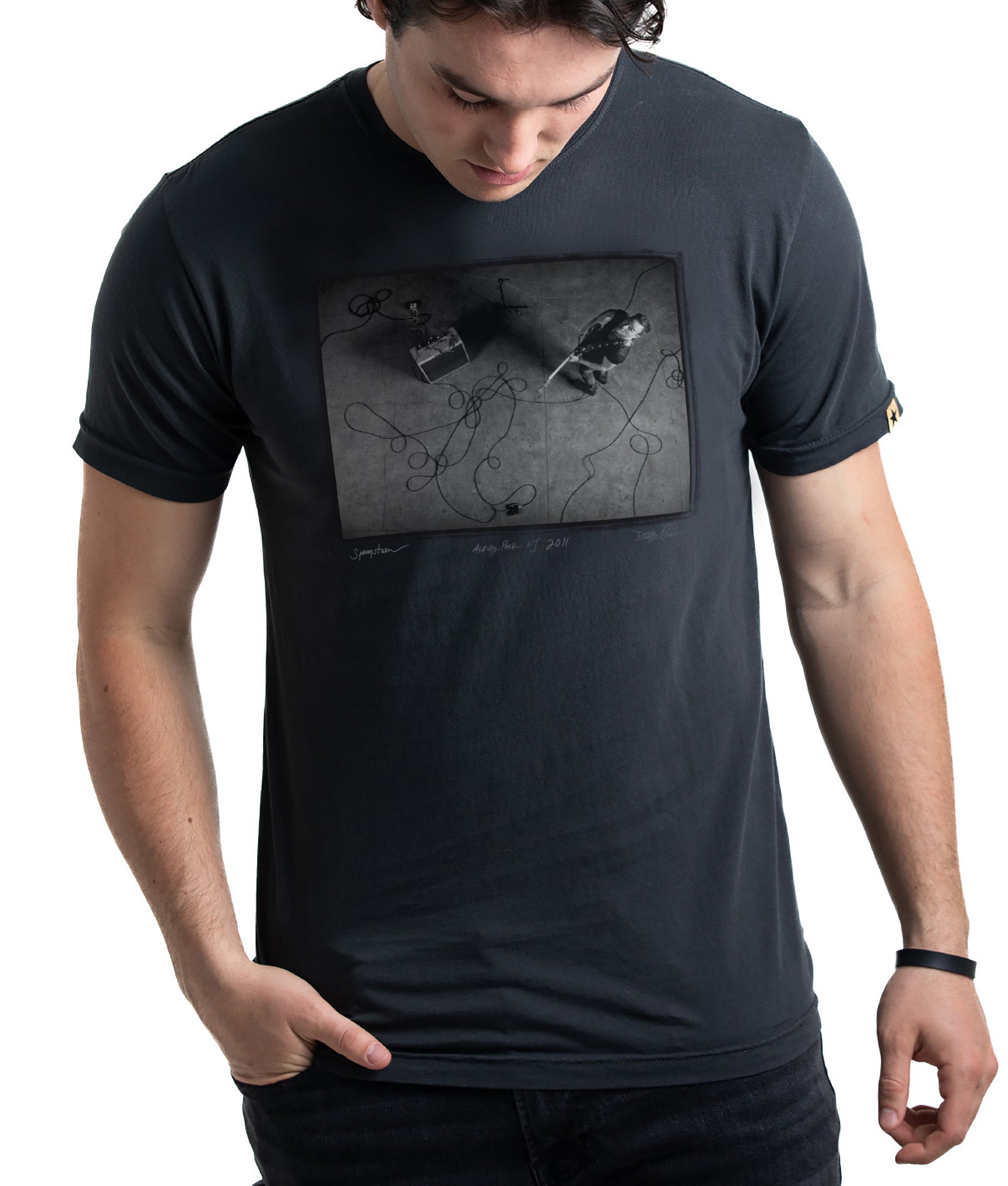 Bruce Springsteen "Guitar and Amp" (Men's Faded Black Tee)